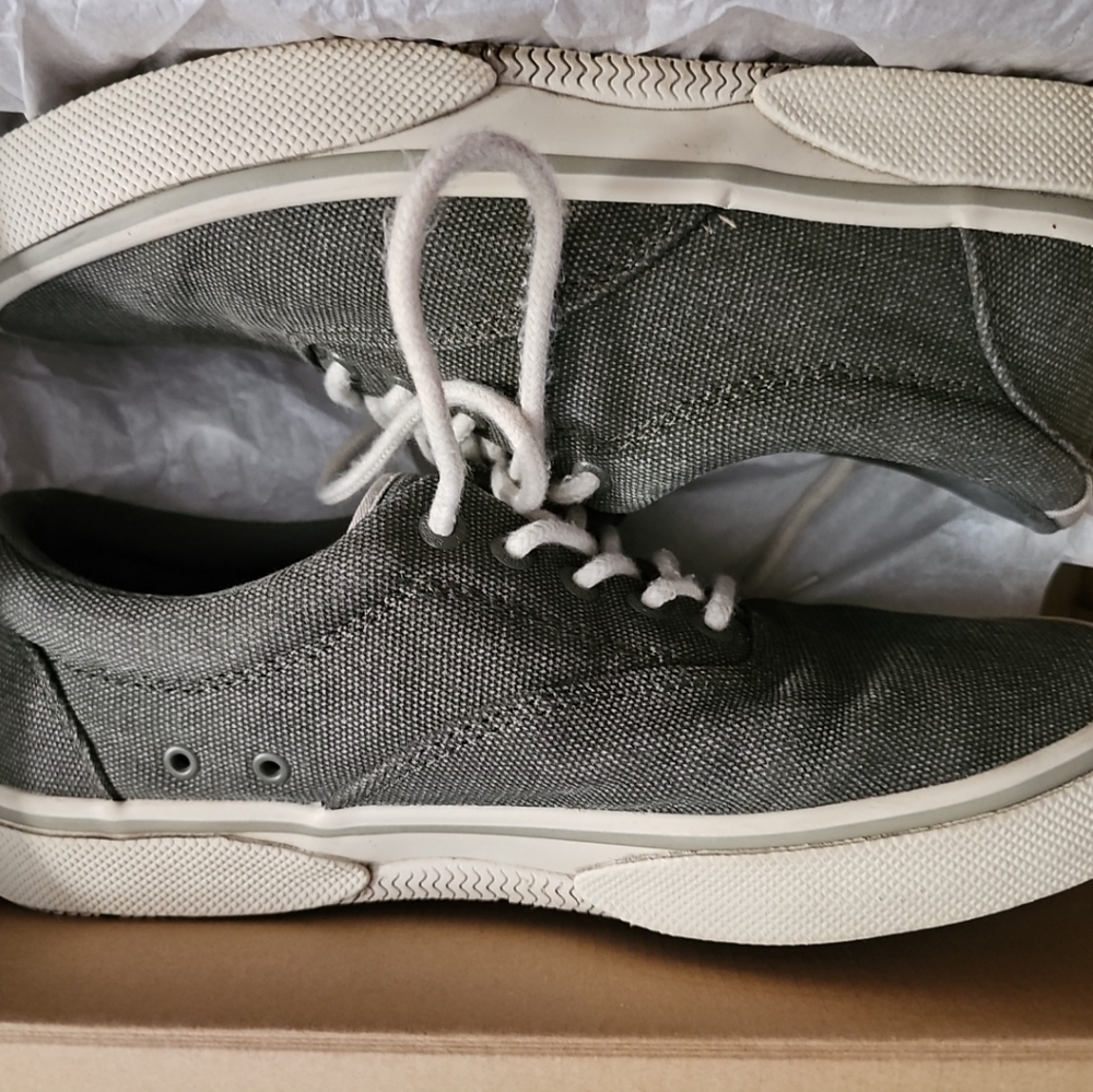 Sperry Halyard MENS Sz 8